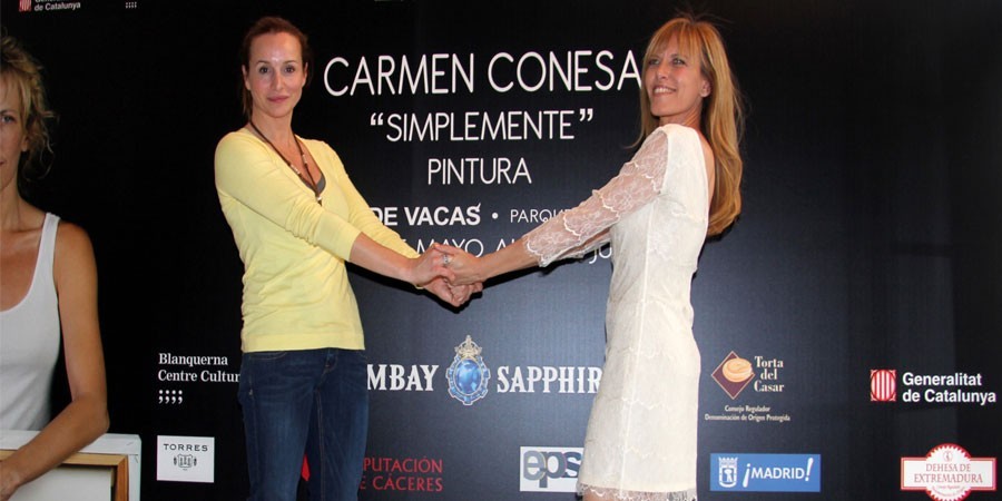 Carmen Conesa inaugura su exposición  Simplemente Pinturas